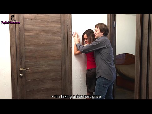 ❤️ Cuireann Realtor Gnéasach a cuid púitsí agus a fucks uirthi féin agus í ag díol a hárasáin - Krempai ️❌  Porn na Rúise  uainn ga.tubesexer-com.ru ☑